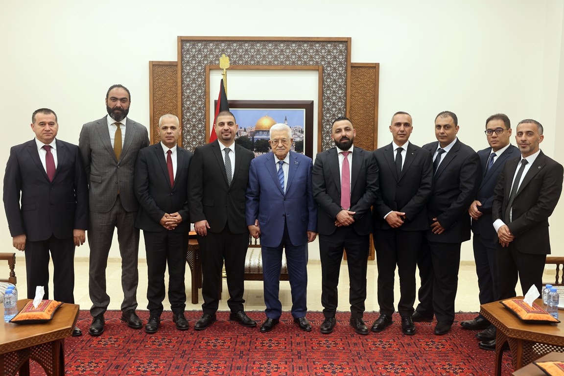 الرئيس يستقبل مجلس نقابة المحامين الفلسطينيين